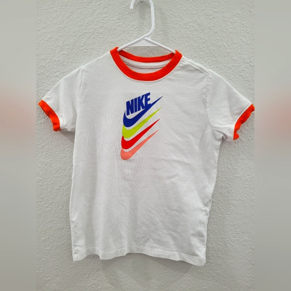 Nike Kids White Tee with Multicolor Logo Size Medium